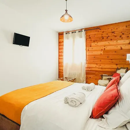 L'intermede & En Toute Amitie - Les De L'argile Apartment